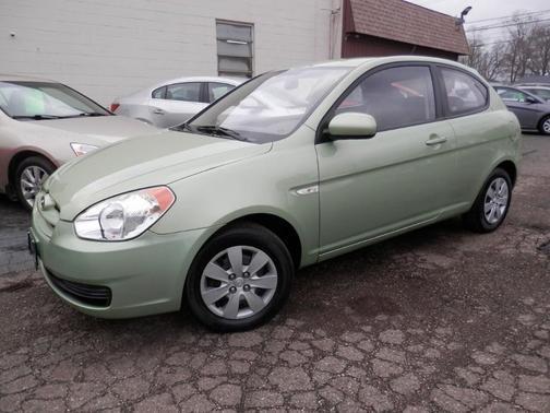 2010 hyundai accent in saint louis, missouri