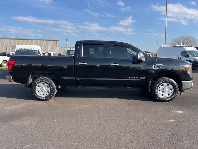 2018 nissan titan xd sv