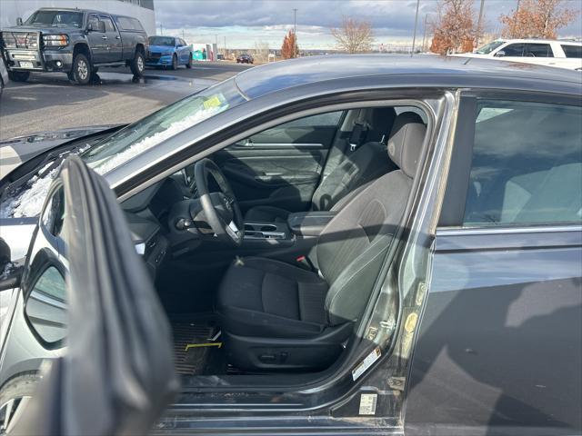 2022 nissan altima 2.5 sv
