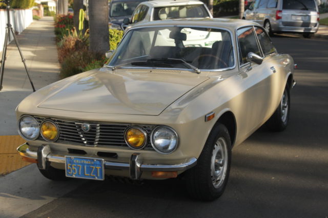 alfa romeo gtv 2000 with lots of soul