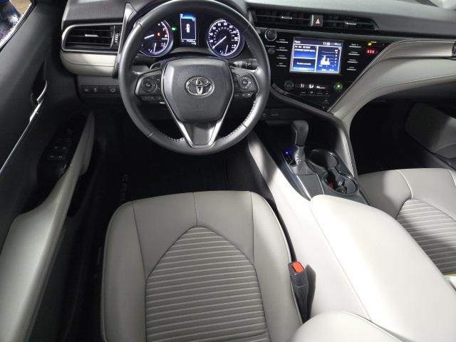 2019 toyota camry se