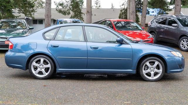 2008 subaru legacy base