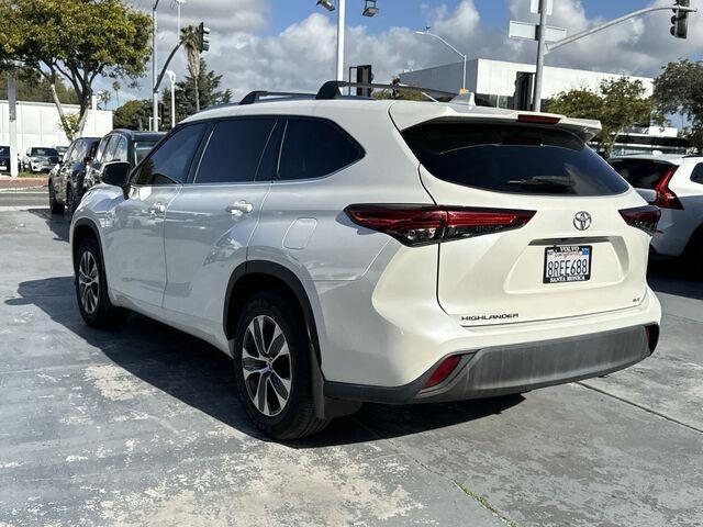 2020 toyota highlander xle