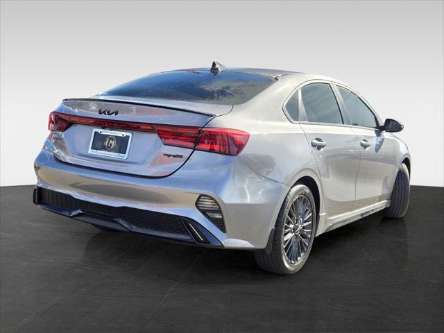 2023 kia forte gt-line