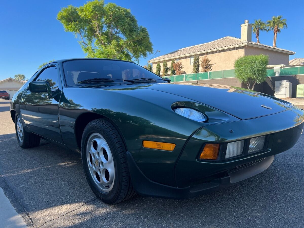1979 porsche 928 green rwd manual