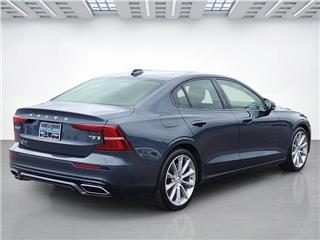 2021 Volvo S60 t5 momentum