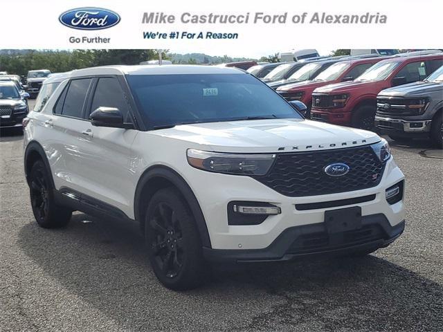 2022 ford explorer st