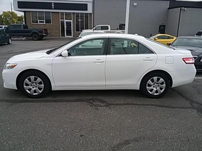 2011 toyota camry le le 4dr sedan 6m for sale in billings, montana