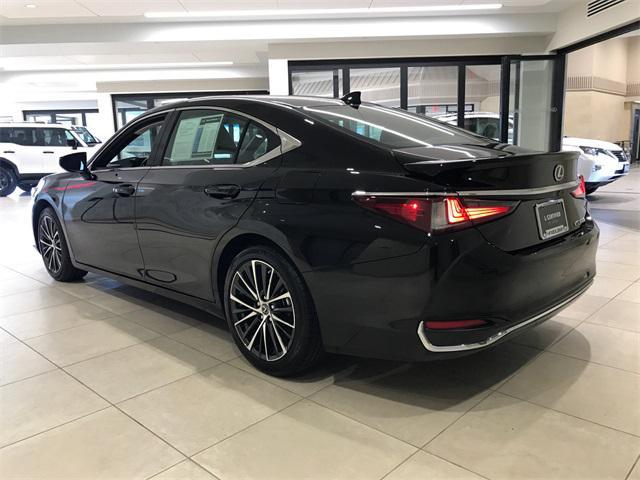 2024 lexus es 300h base