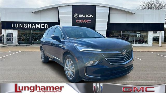 2023 buick enclave essence