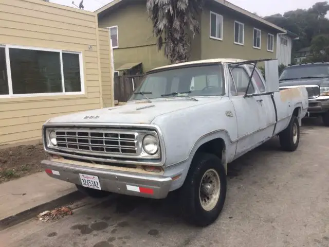 '75 dodge power wagon w200