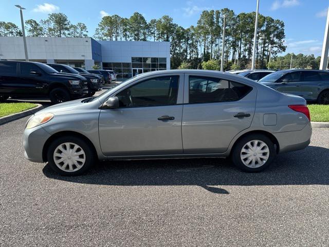 2014 nissan versa 1.6 s