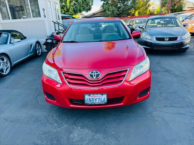 2011 toyota camry le