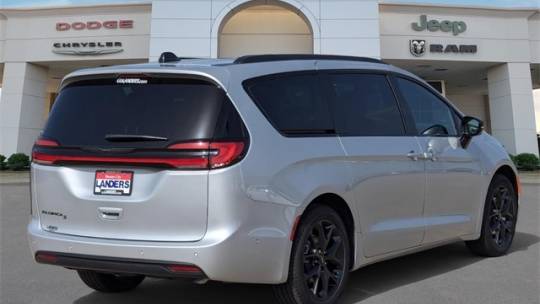 2024 Chrysler Pacifica