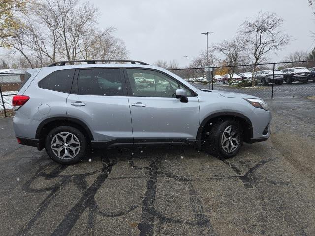 2023 subaru forester premium