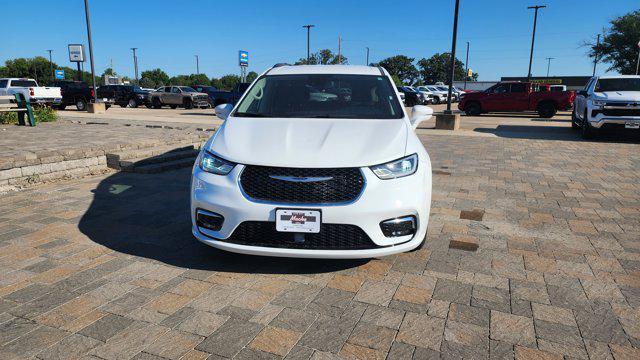 2022 chrysler pacifica touring l