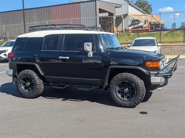 2013 toyota fj cruiser base