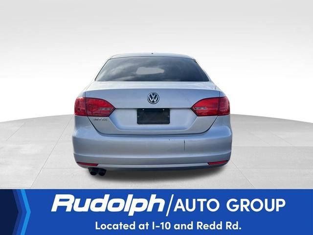 2012 volkswagen jetta base