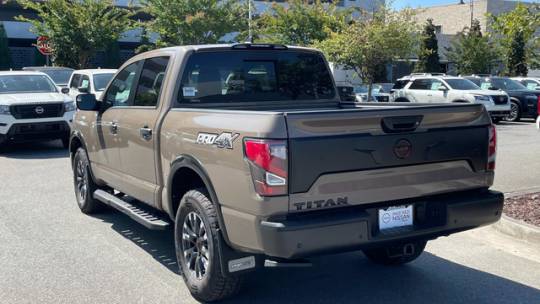 2024 Nissan Titan pro-4x