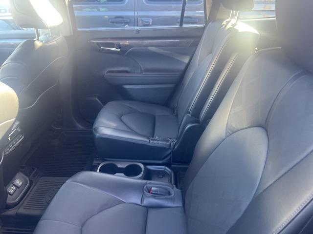 2023 toyota highlander hybrid platinum