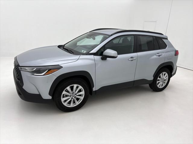 2023 toyota corolla cross le