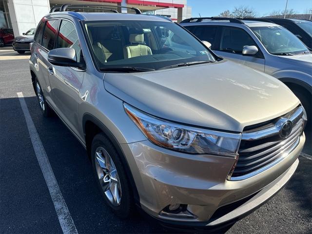 2015 toyota highlander limited