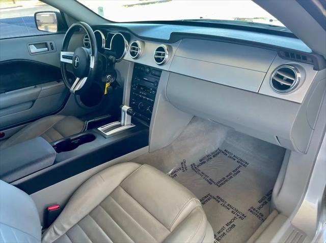 2005 ford mustang gt premium