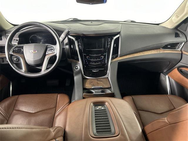 2020 cadillac escalade luxury