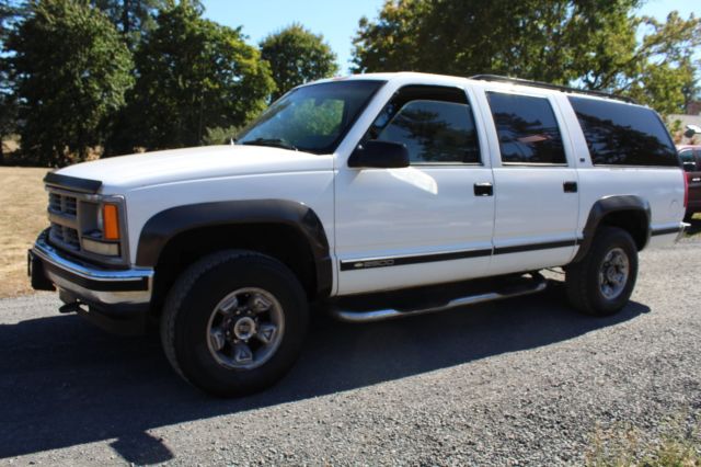 no reserve --- 1994 chevy suburban 2500 4x4 --- 187k miles --- oregon