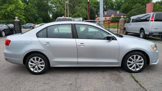 2015 volkswagen jetta auto se w/connectivity/navigation
