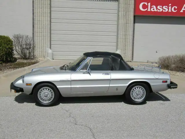1981 alfa romeo spider veloce 36000 miles silver metallic roadster 36k miles 4