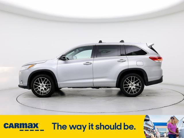 2017 toyota highlander le plus