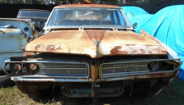 1964 pontiac tempest custom 4 door - runs, clean title, project car **must go **