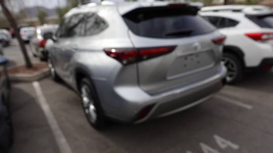 2024 Toyota Highlander