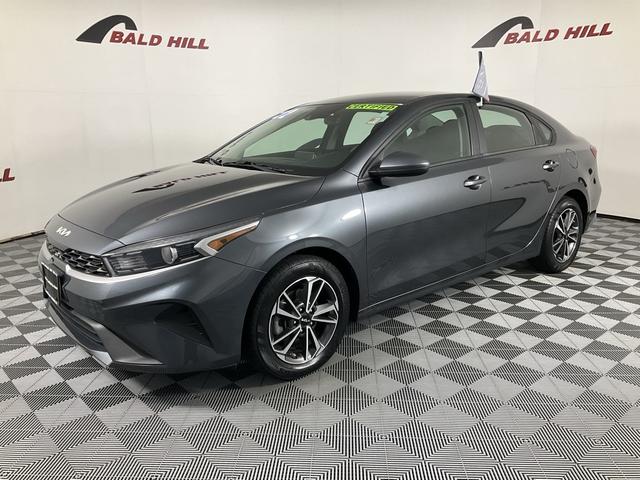 2022 kia forte lxs