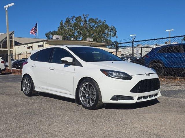 2014 ford focus st base