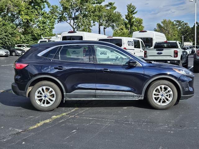 2021 ford escape se