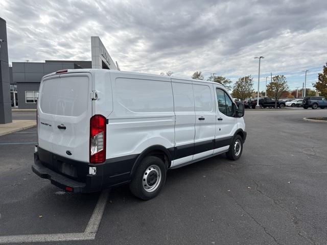 2019 ford transit-150 base