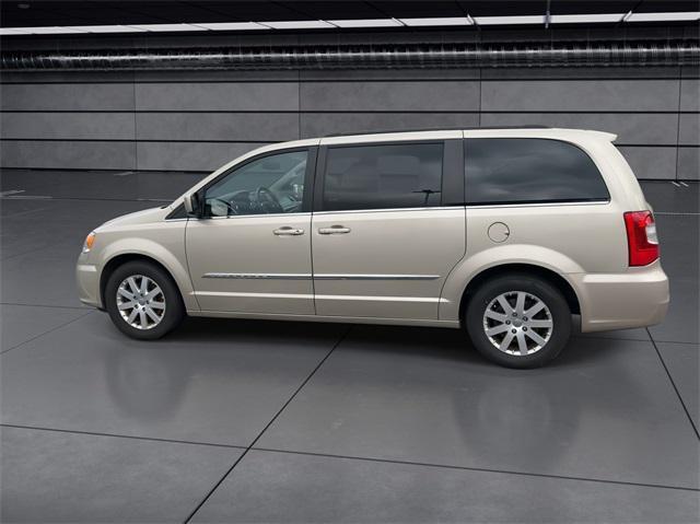 2016 chrysler town & country touring