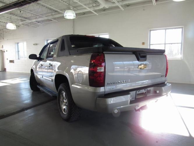 used 2008 chevrolet avalanche lt sandusky, oh 44870 for sale in bay view, ohio