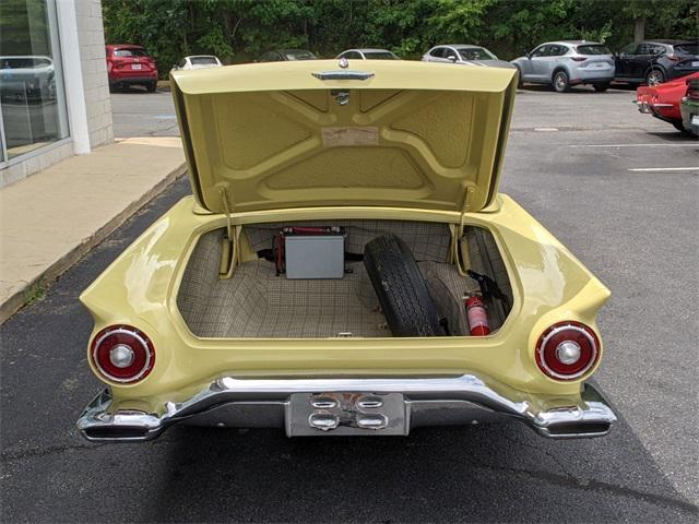 1957 ford thunderbird base