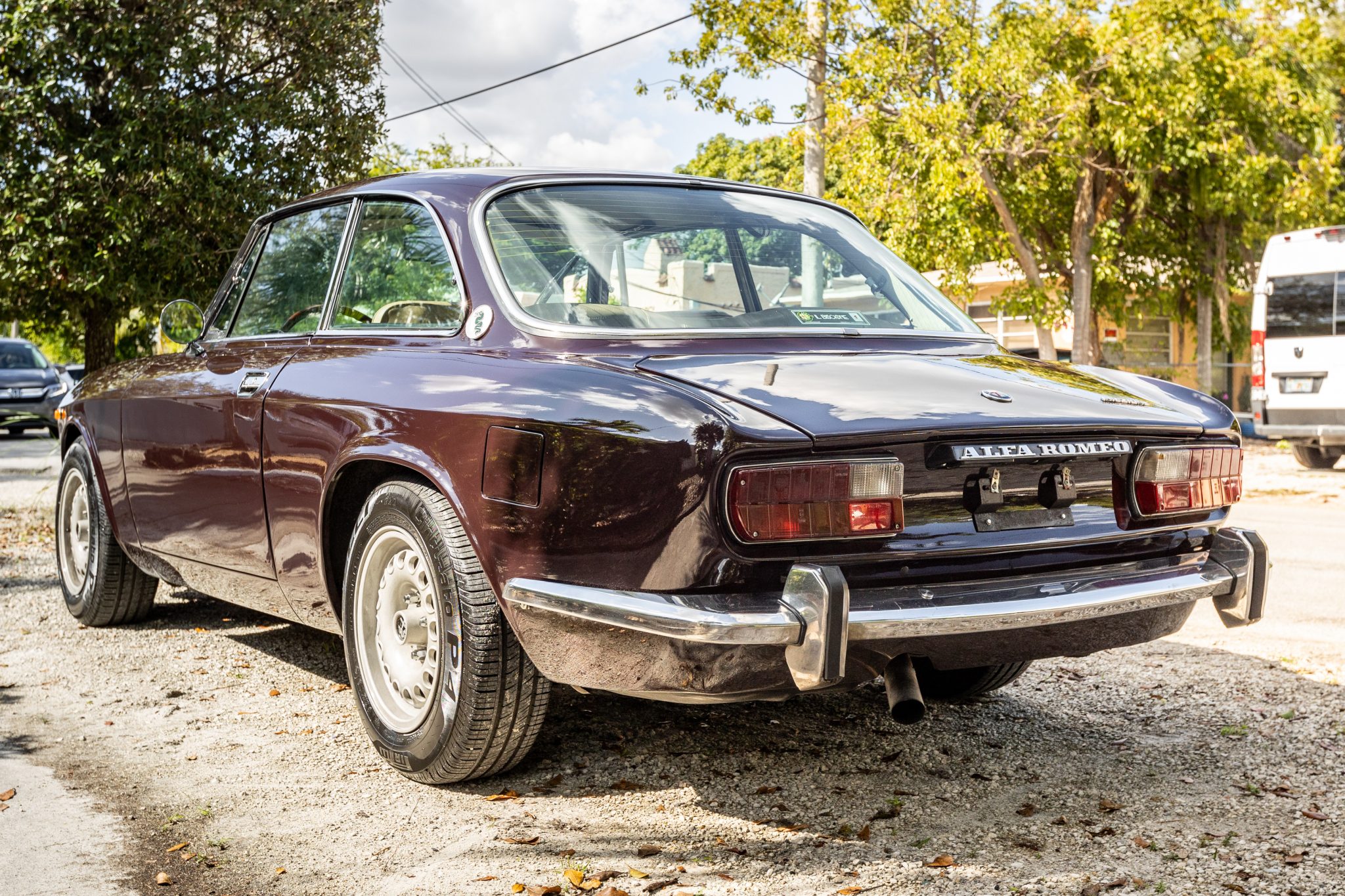 1975 alfa romeo gtv 2000
