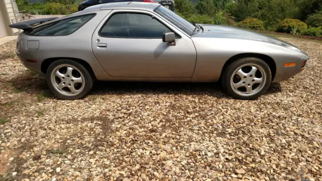 1985 porsche 928s