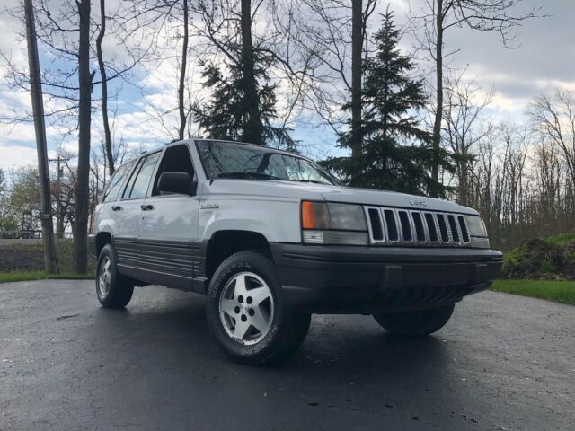 1993 jeep grand cherokee laredo w/62k miles