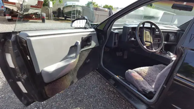1987 pontiac fiero coupe 2.5 liter 4 cylinder