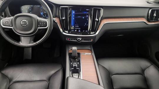 2022 Volvo