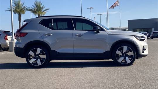 2023 Volvo XC40