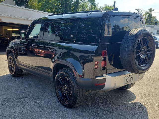 2024 land rover defender 110 p300