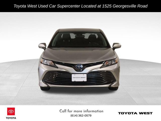2020 toyota camry hybrid le