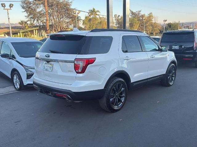 2017 ford explorer xlt
